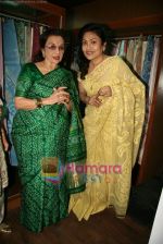 Asha Parekh at the Launch of Shubhrata Dutta_s Jamdani Saree collection in Juh, Mumbai on 23rd March 2010 (13).JPG